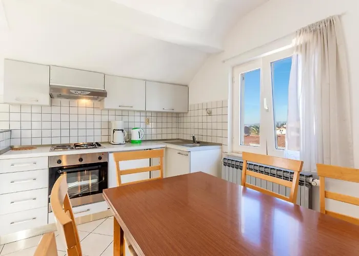 Don Petra Katunarica Vi Appartamento Kaštela