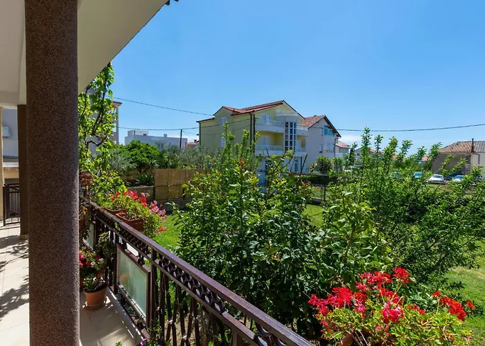 Don Petra Katunarica Vi Appartamento Kaštela